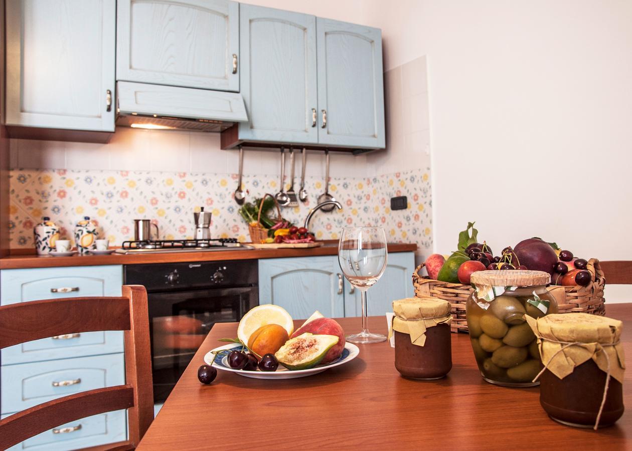 אפרטהוטל קסטלבאטה Residenza D'Epoca Tamara מראה חיצוני תמונה